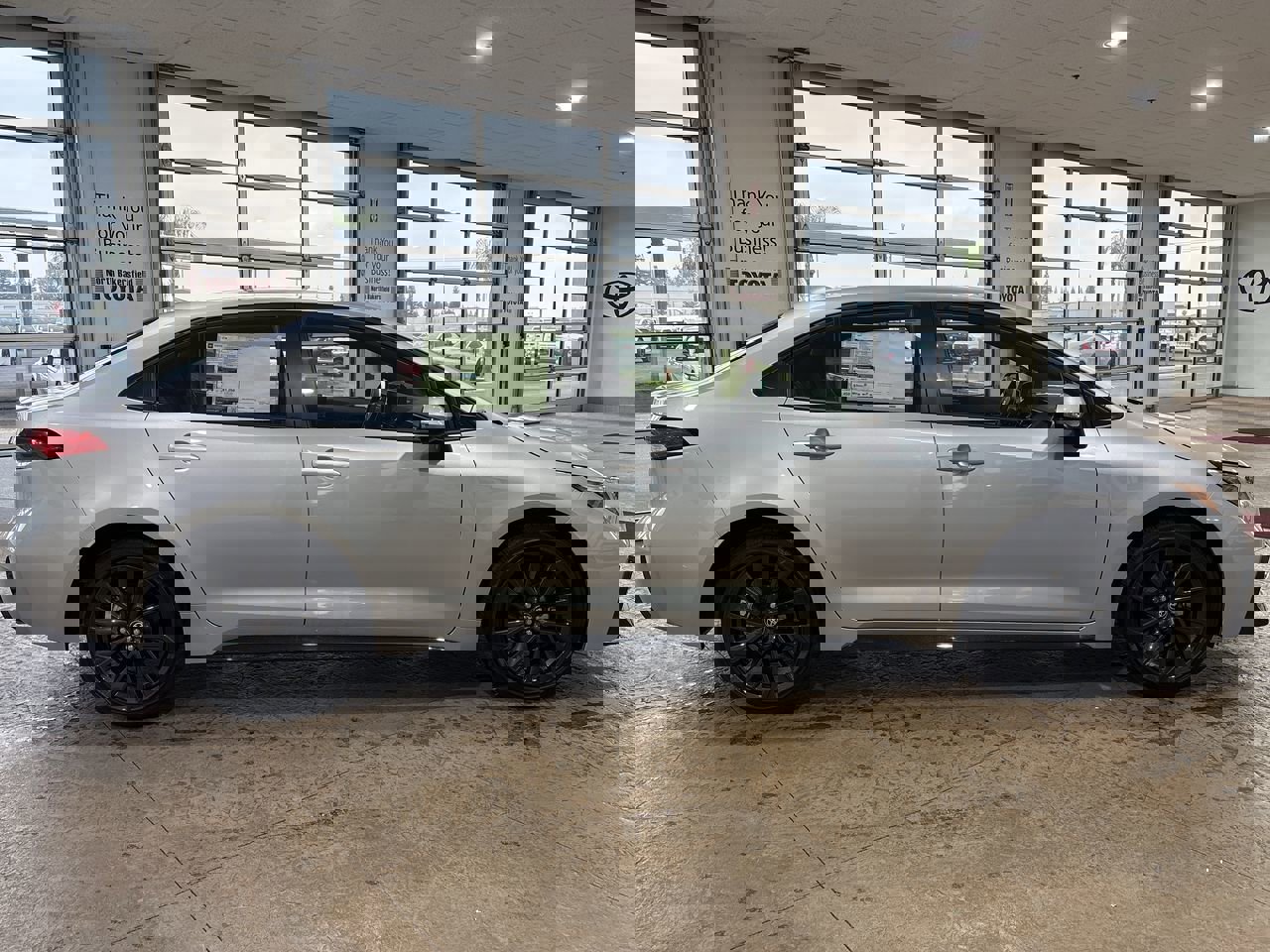 New 2026 Toyota Corolla SE image 3