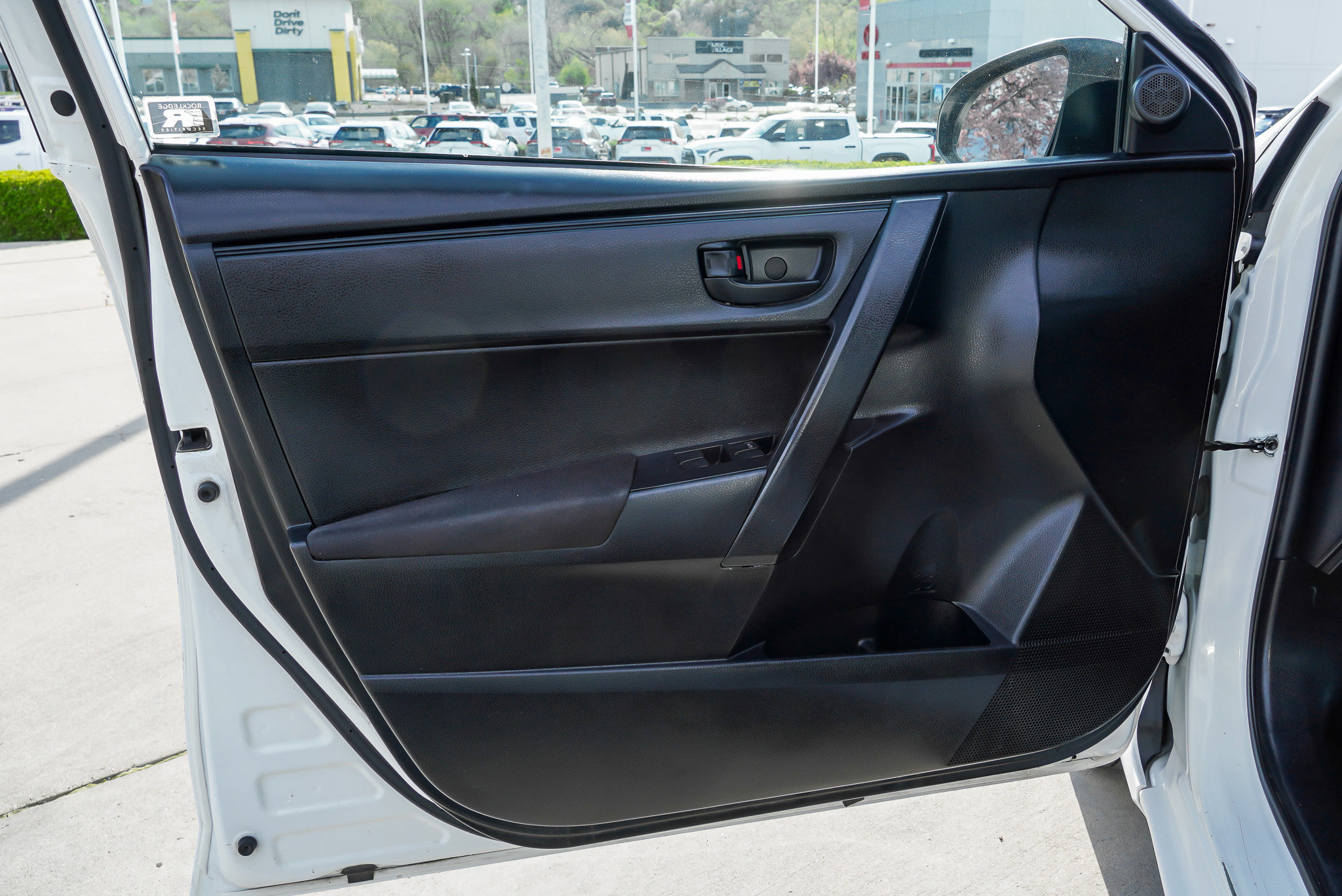 Certified 2017 Toyota Corolla L w/ Carpet Mat Package (TMS) image 20