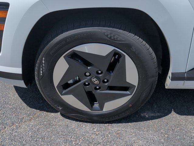 Certified 2024 Hyundai Kona SEL image 25