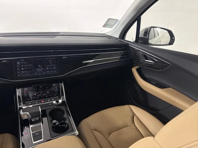 Used 2025 Audi Q7 2.0T Premium AWD/4WD image 34