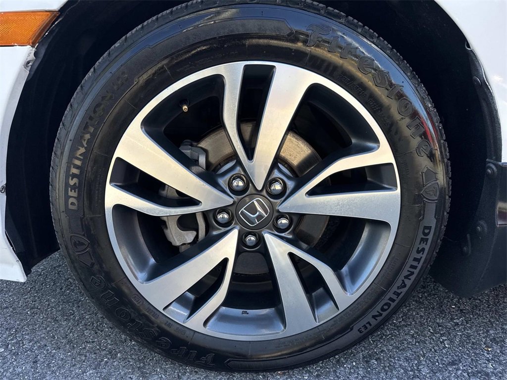 Used 2023 Honda Odyssey Touring image 17