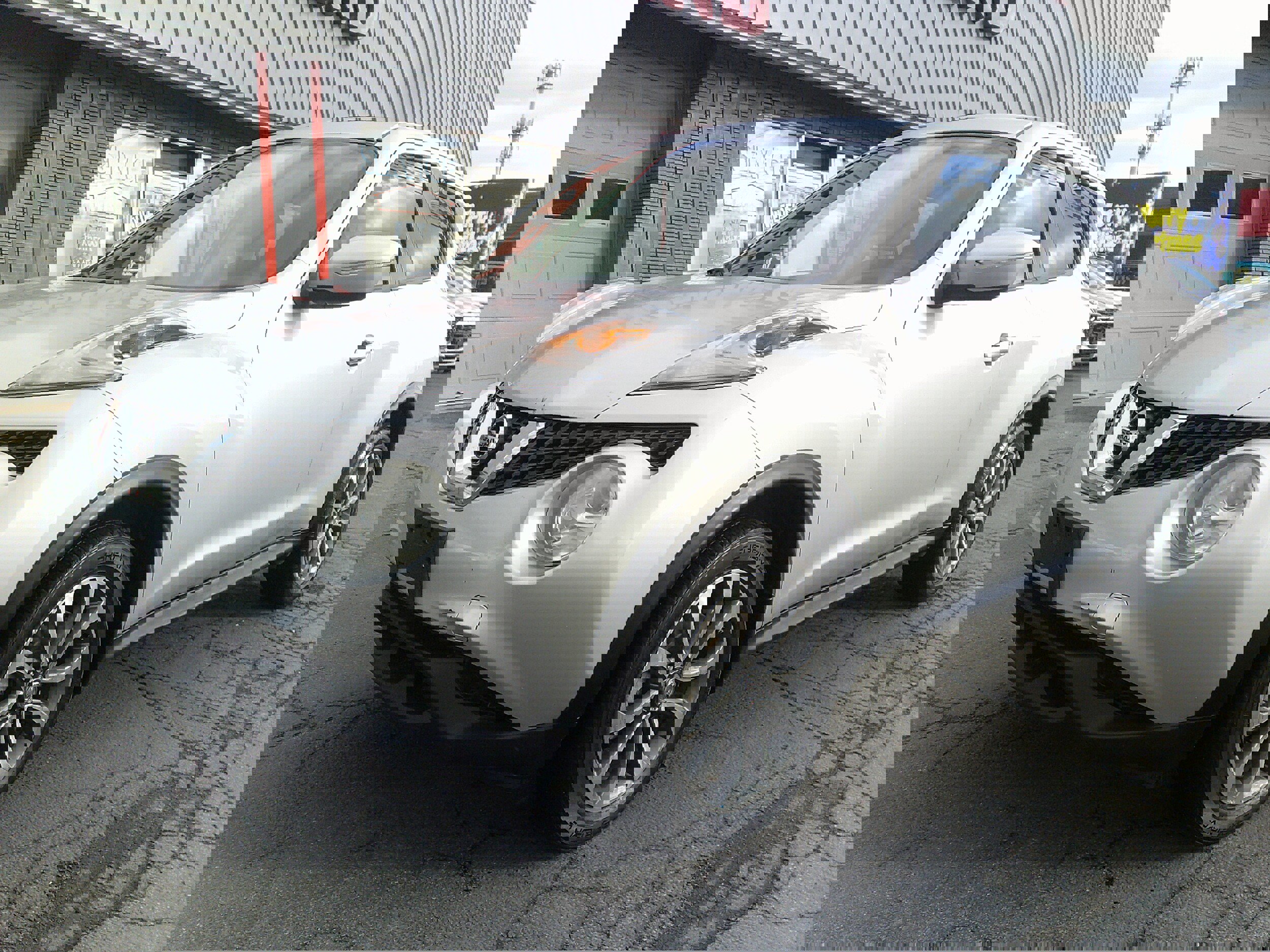 Used 2017 Nissan Juke SV image 11