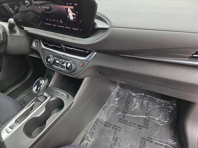 Used 2026 Buick Envista Preferred w/ Advanced Safety Package image 20