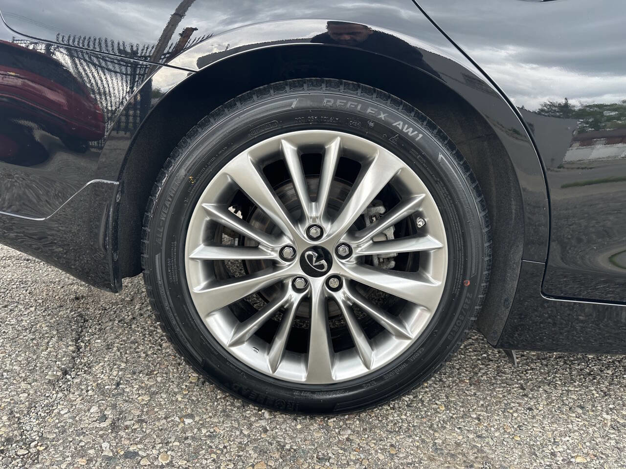 Used 2021 INFINITI Q50 Luxe w/ Seat & Sound Package AWD/4WD image 11