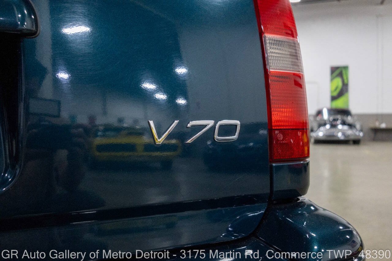 Used 1998 Volvo V70 FWD image 30