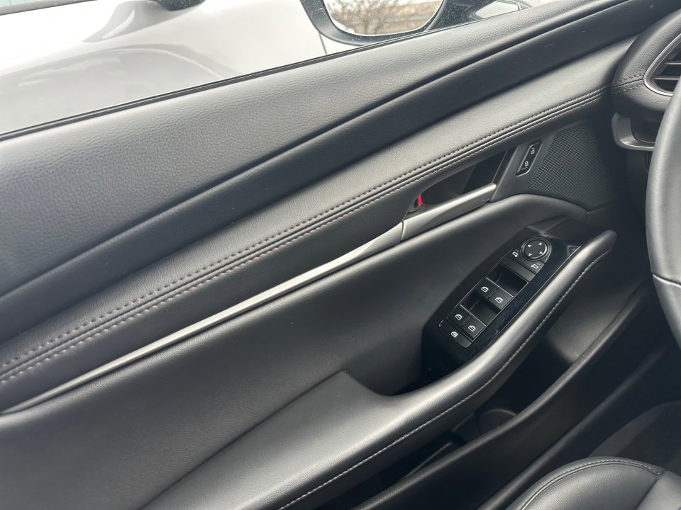 Certified 2025 MAZDA MAZDA3 s image 36