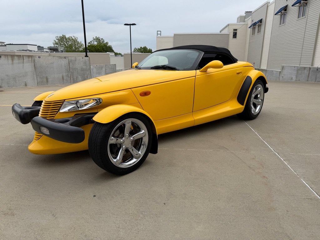 Used 2000 Plymouth Prowler RWD image 3