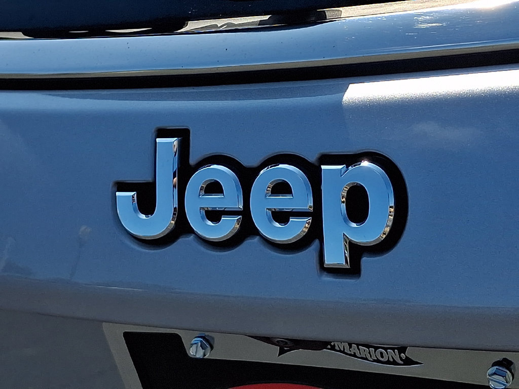 Used 2024 Jeep Compass Latitude AWD/4WD image 30