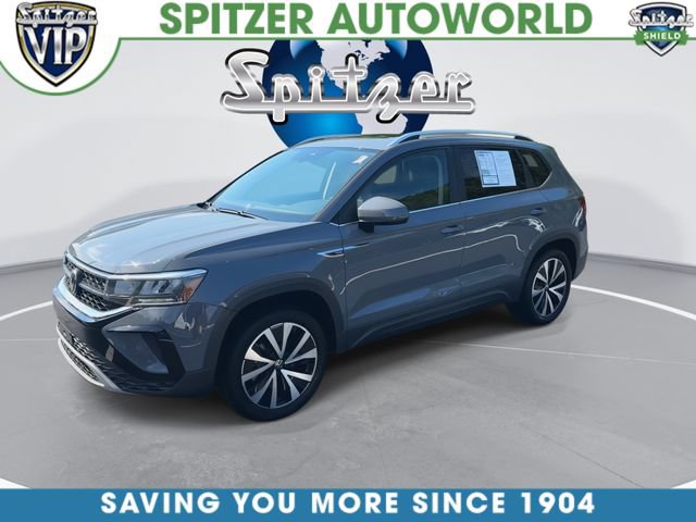 Used 2023 Volkswagen Taos SE w/ Panoramic Sunroof Package AWD/4WD image 5
