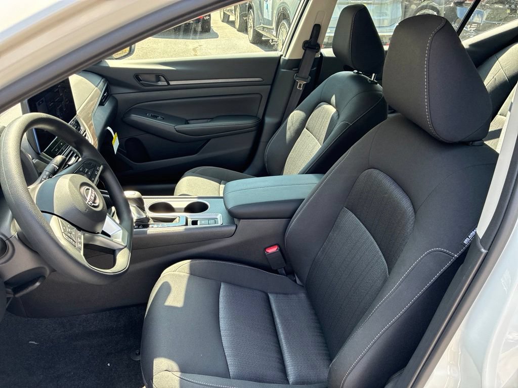 New 2026 Nissan Altima 2.5 SV w/ SV Special Edition Package AWD/4WD image 15