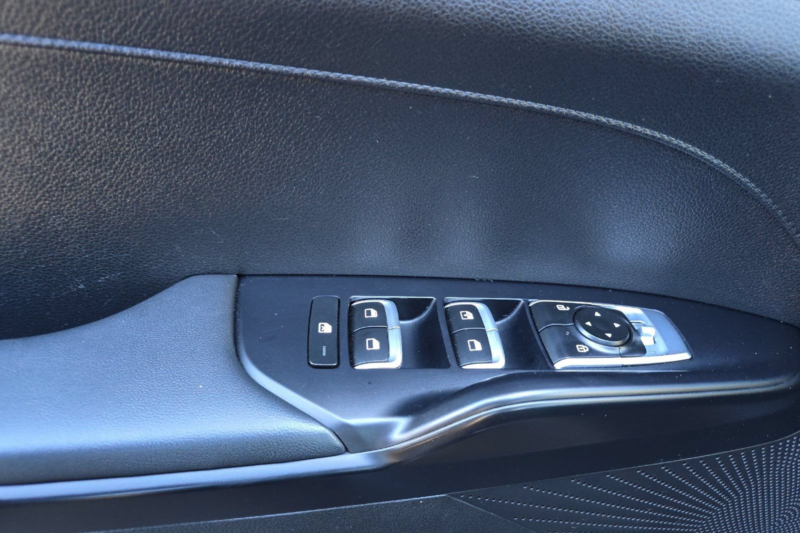 Used 2021 Kia K5 LX FWD image 8