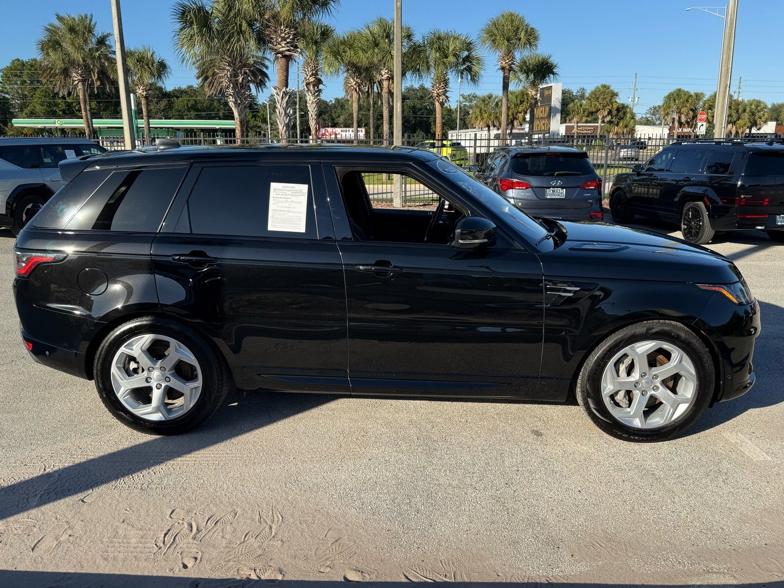 Used 2020 Land Rover Range Rover Sport HSE image 23