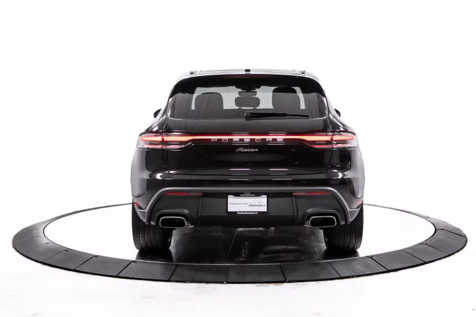 Used 2026 Porsche Macan AWD/4WD image 6