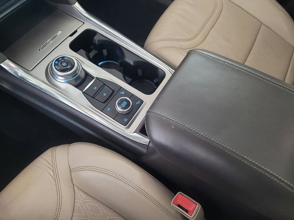 Used 2020 Ford Explorer Platinum w/ Premium Technology Package image 26