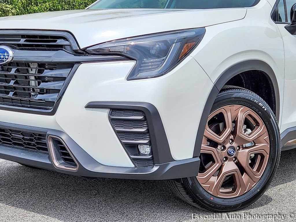 Used 2026 Subaru Ascent Limited Bronze AWD/4WD image 3