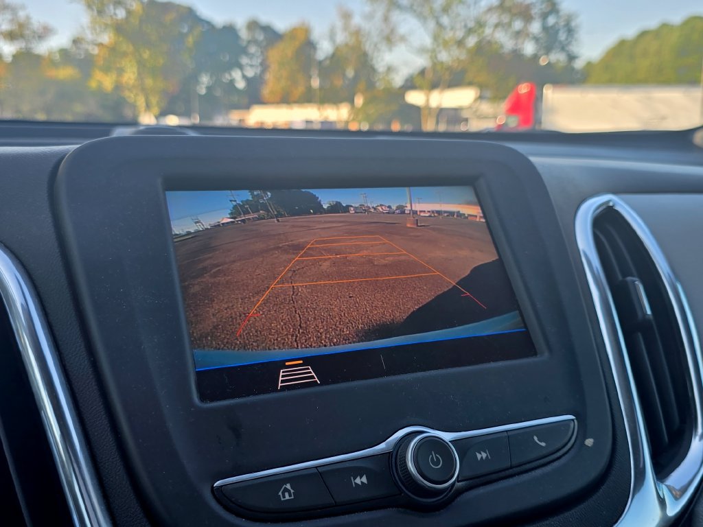 Used 2020 Chevrolet Equinox LT FWD image 31