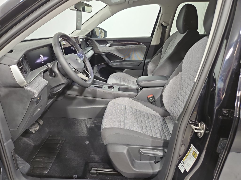 New 2026 Volkswagen Tiguan S AWD/4WD image 9