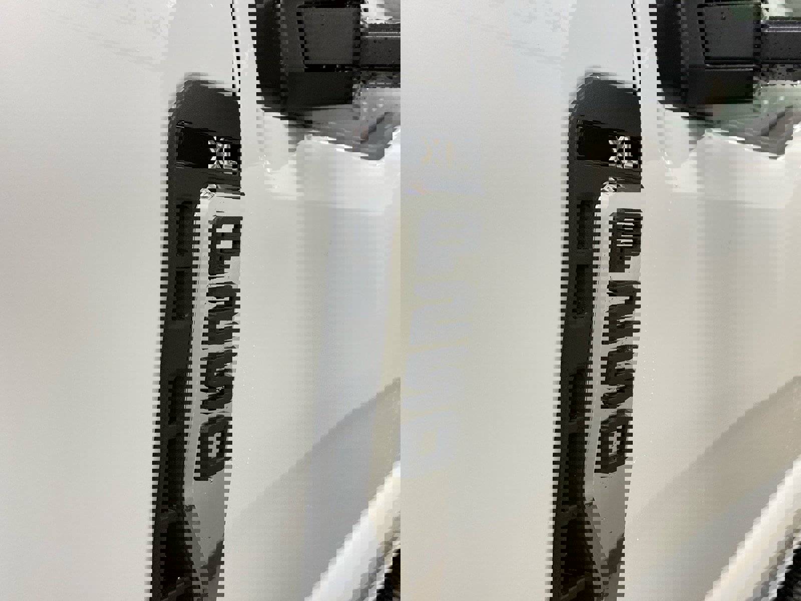 New 2026 Ford F250 XL w/ XL Chrome Package image 8