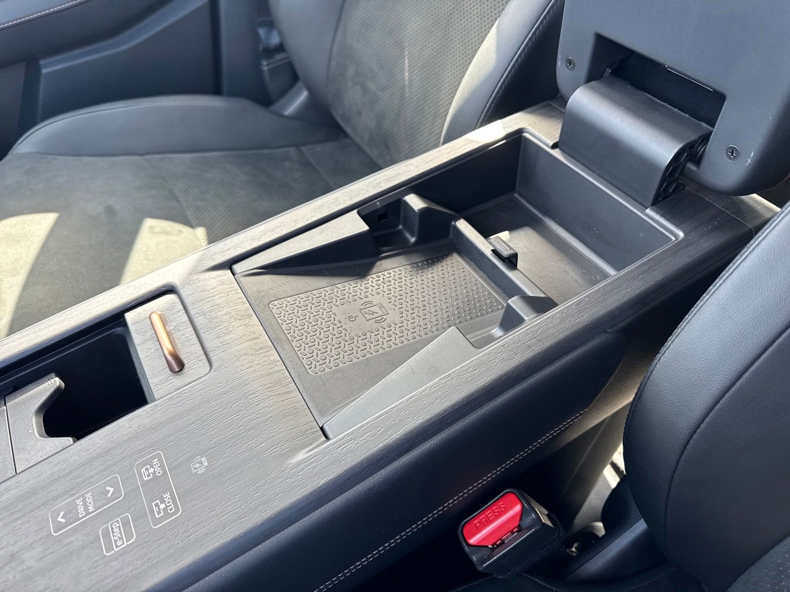 Certified 2024 Nissan Ariya FWD image 23