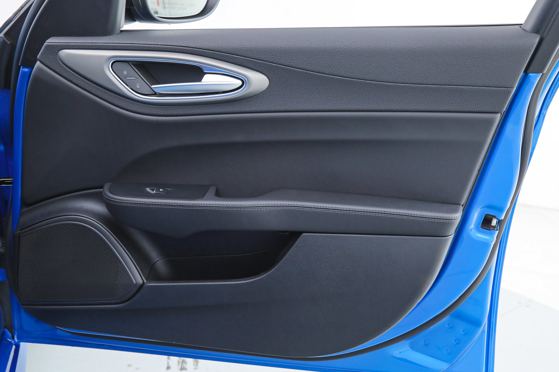 New 2025 Alfa Romeo Giulia w/ Driving Assist Package image 10