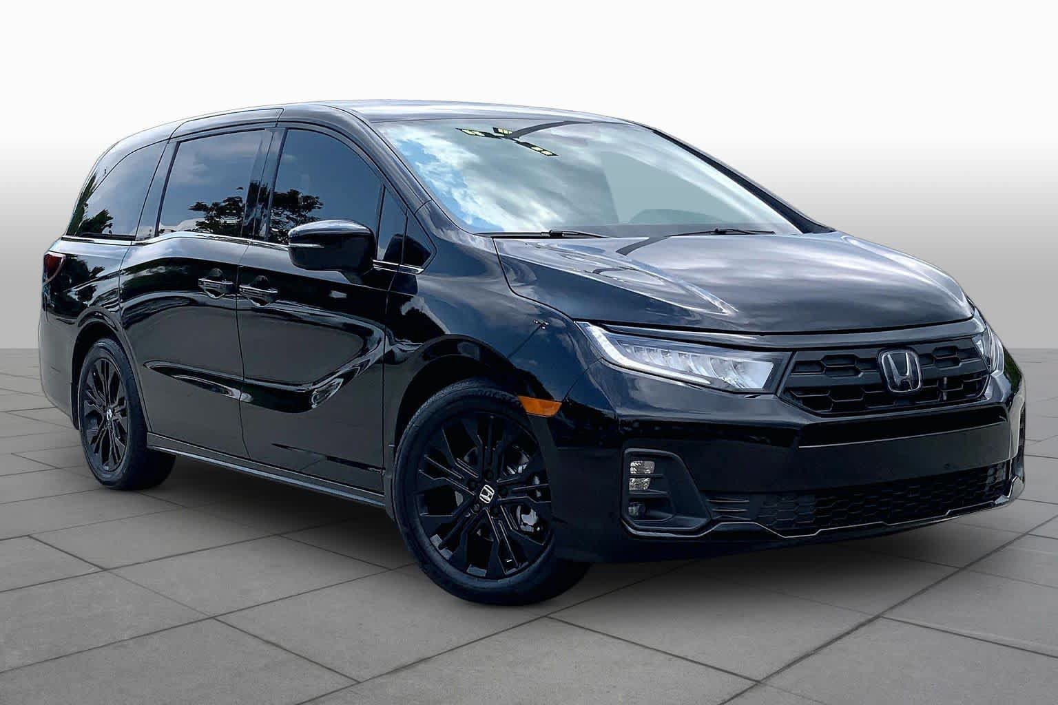 Used 2026 Honda Odyssey Sport-L image 3
