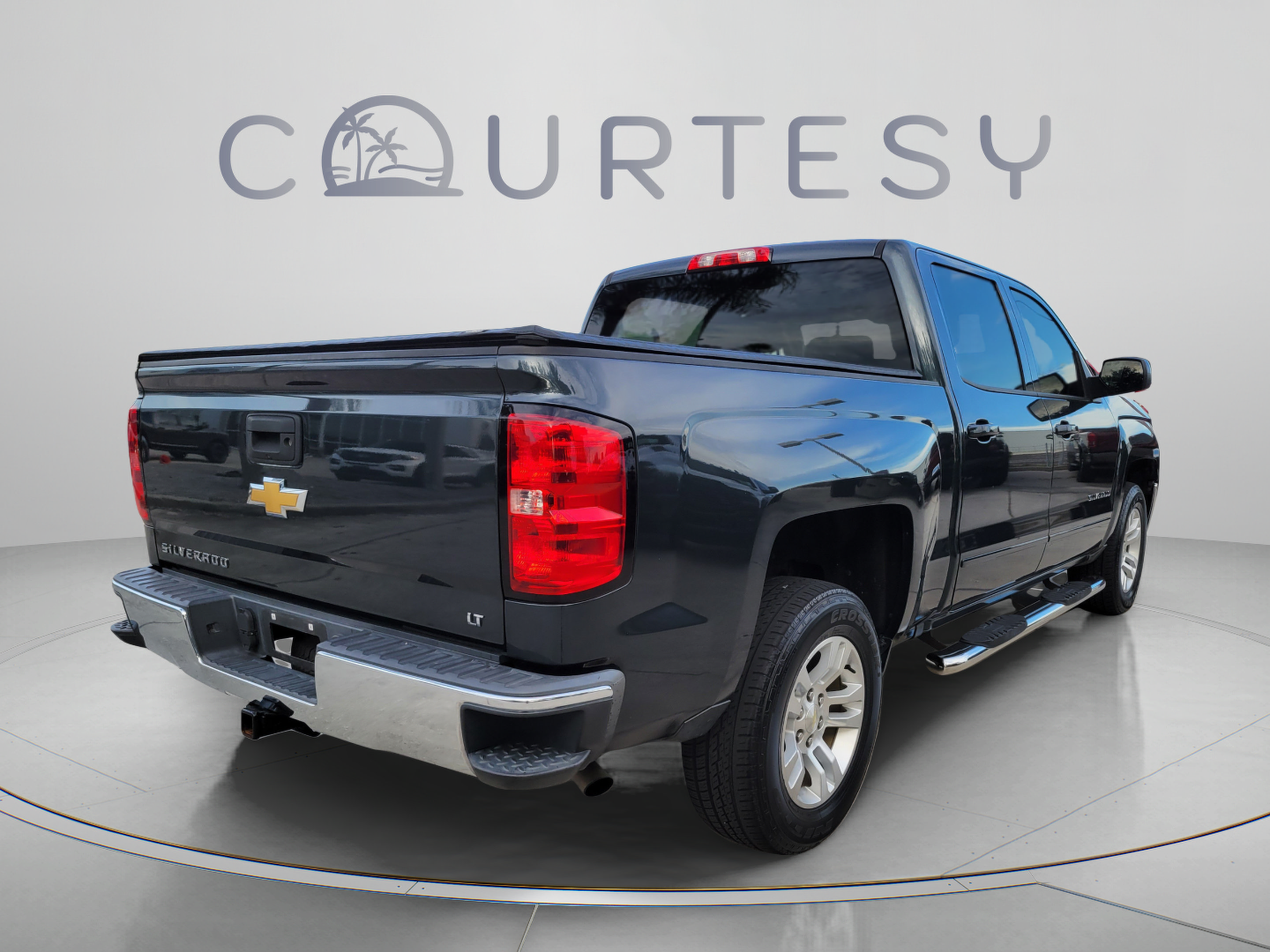 Used 2018 Chevrolet Silverado 1500 LT w/ All Star Edition RWD image 3