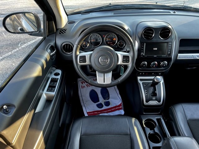 Used 2016 Jeep Compass Latitude image 33