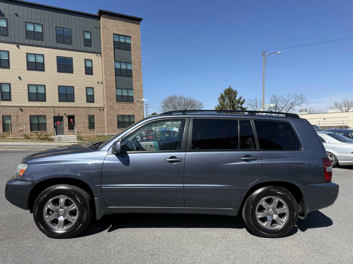 Used 2005 Toyota Highlander image 4