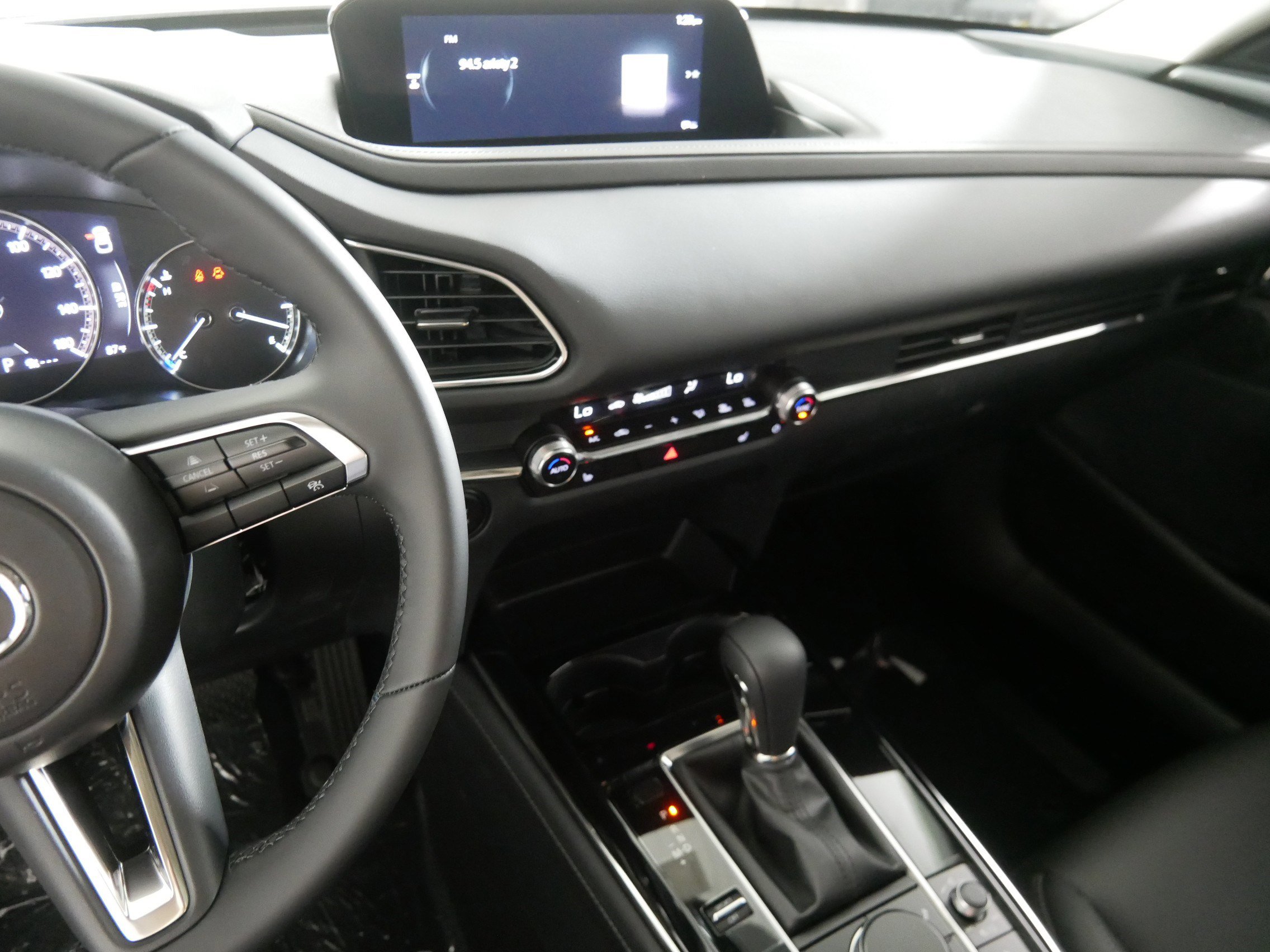 New 2025 MAZDA CX-30 AWD 2.5 S w/ Preferred Package image 5