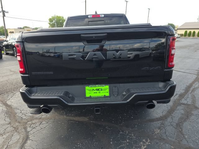 Used 2025 RAM 1500 Big Horn AWD/4WD image 6