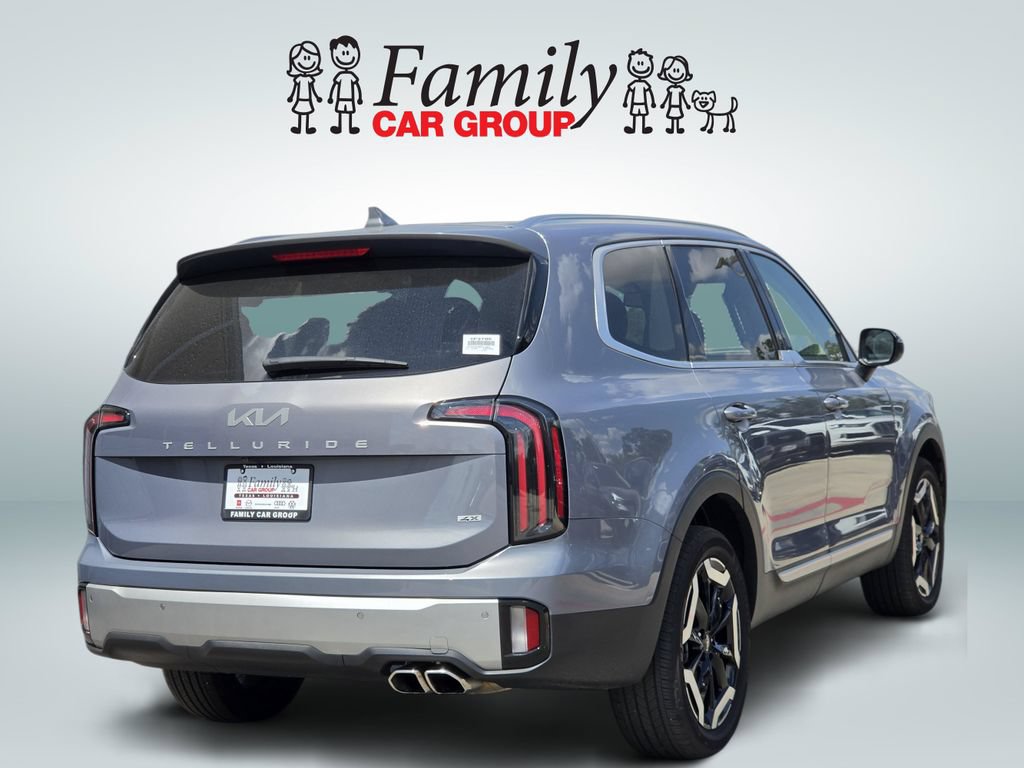 Used 2024 Kia Telluride EX w/ EX Captain's Chair Package AWD/4WD image 4