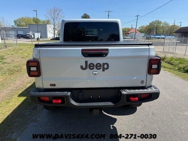 Used 2022 Jeep Gladiator Rubicon w/ LED Lighting Group AWD/4WD image 9