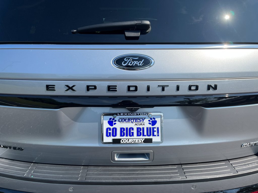 Used 2024 Ford Expedition Limited AWD/4WD image 30