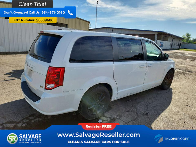 Used 2019 Dodge Grand Caravan SE FWD image 4