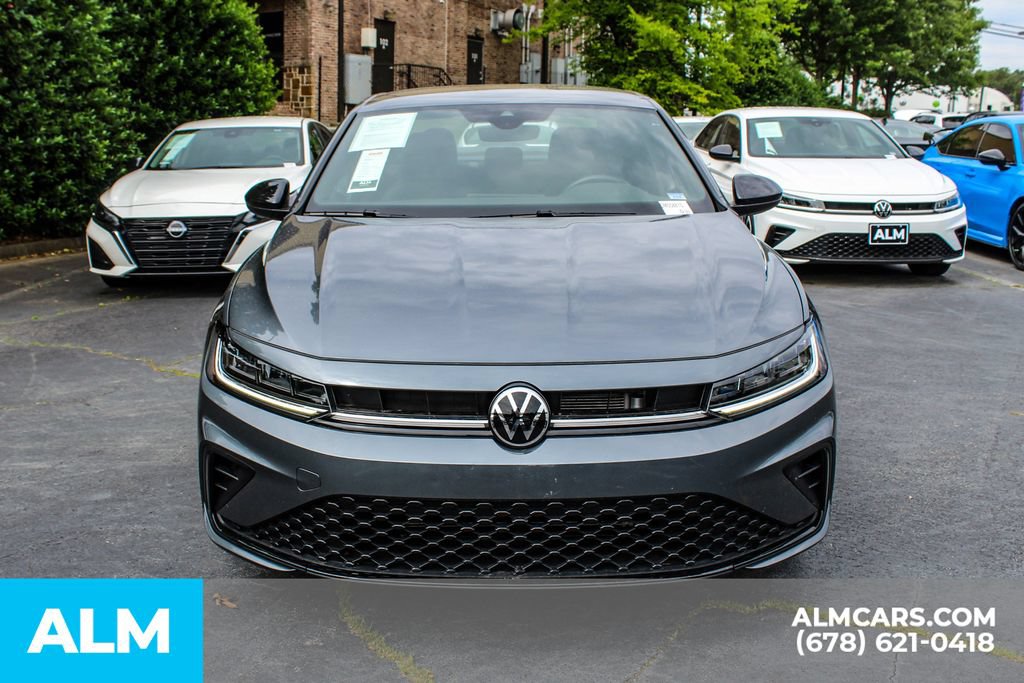 Used 2025 Volkswagen Jetta Sport FWD image 9