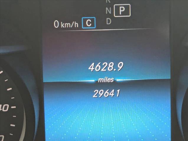 Used 2022 Mercedes-Benz GLC 300 image 5