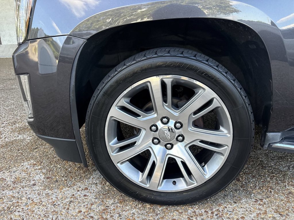 Used 2016 Cadillac Escalade Luxury AWD/4WD image 34