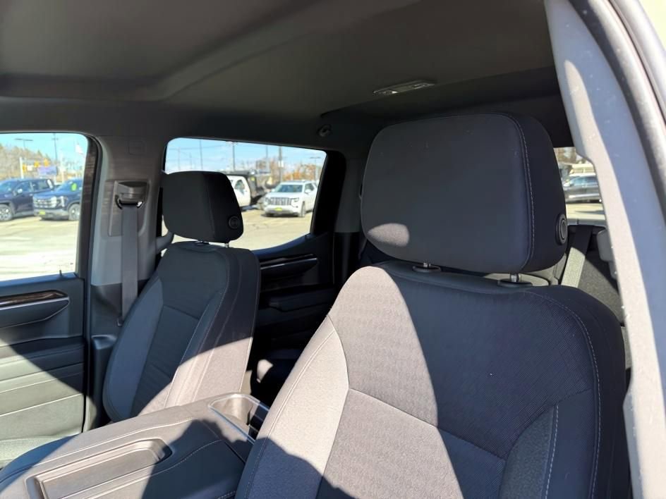 Certified 2022 GMC Sierra 1500 Elevation image 12