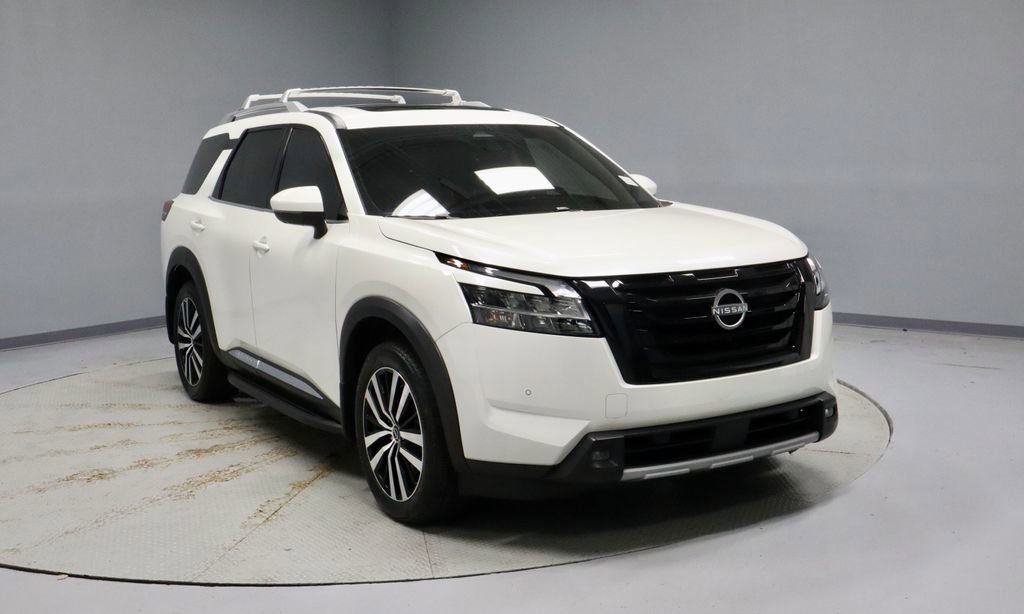 Certified 2024 Nissan Pathfinder Platinum