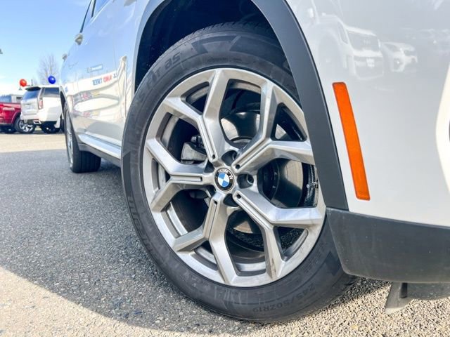 Used 2024 BMW X3 sDrive30i w/ Convenience Package image 2