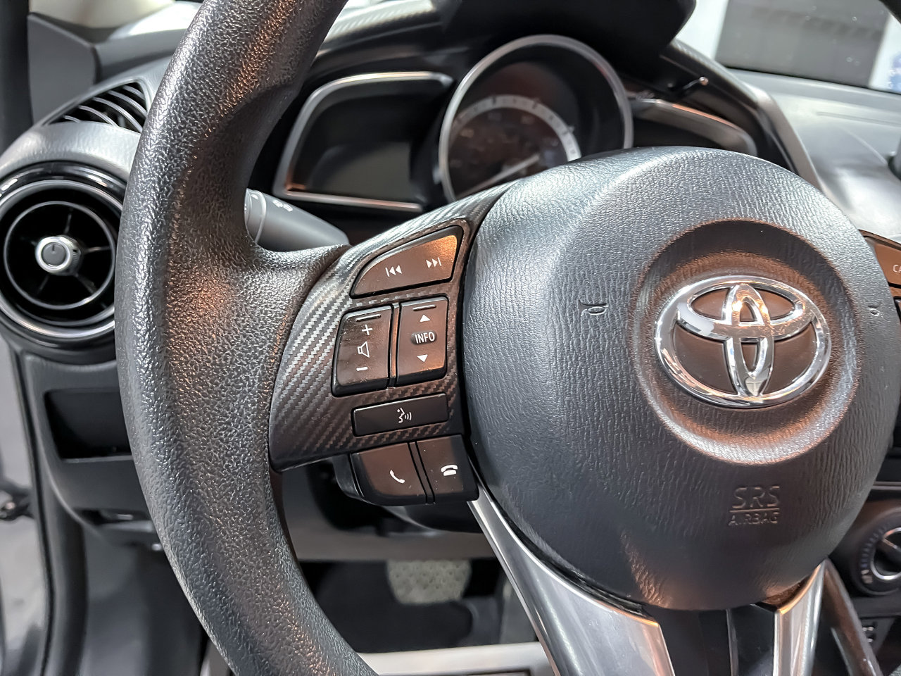Used 2018 Toyota Yaris iA image 19