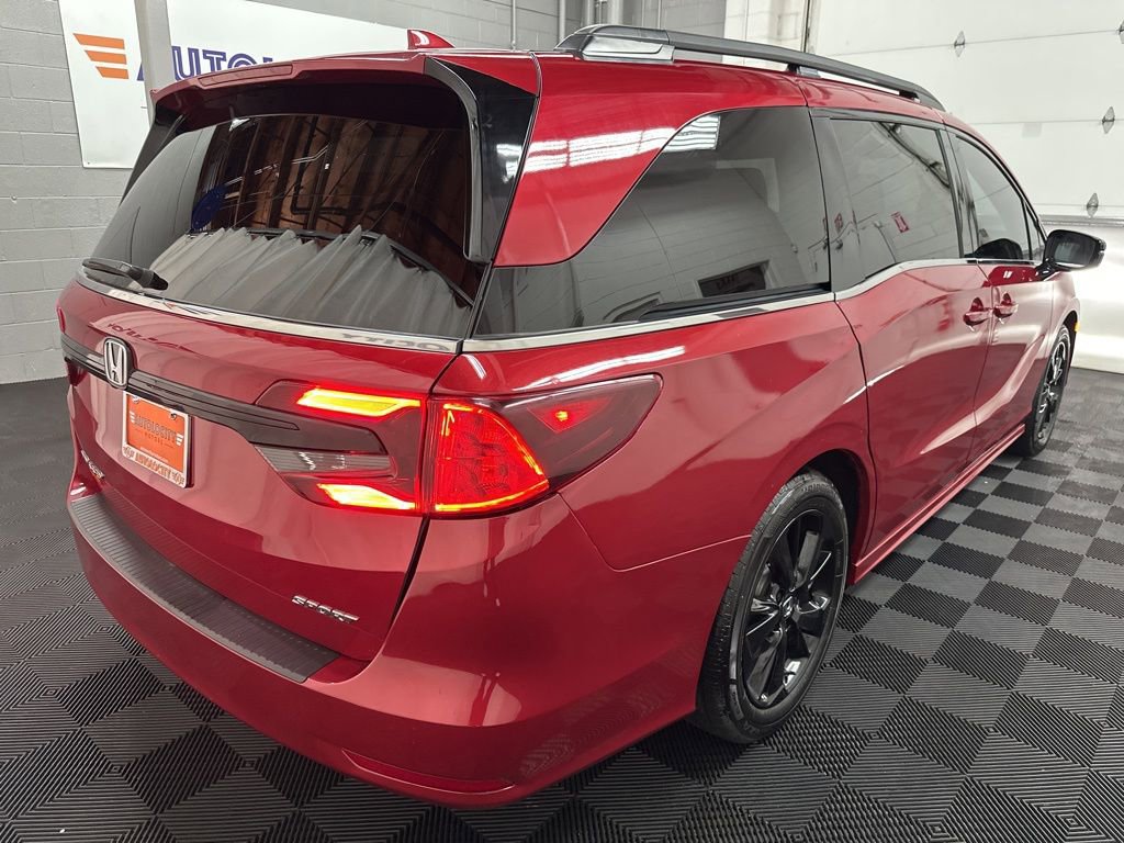 Used 2023 Honda Odyssey Sport image 9