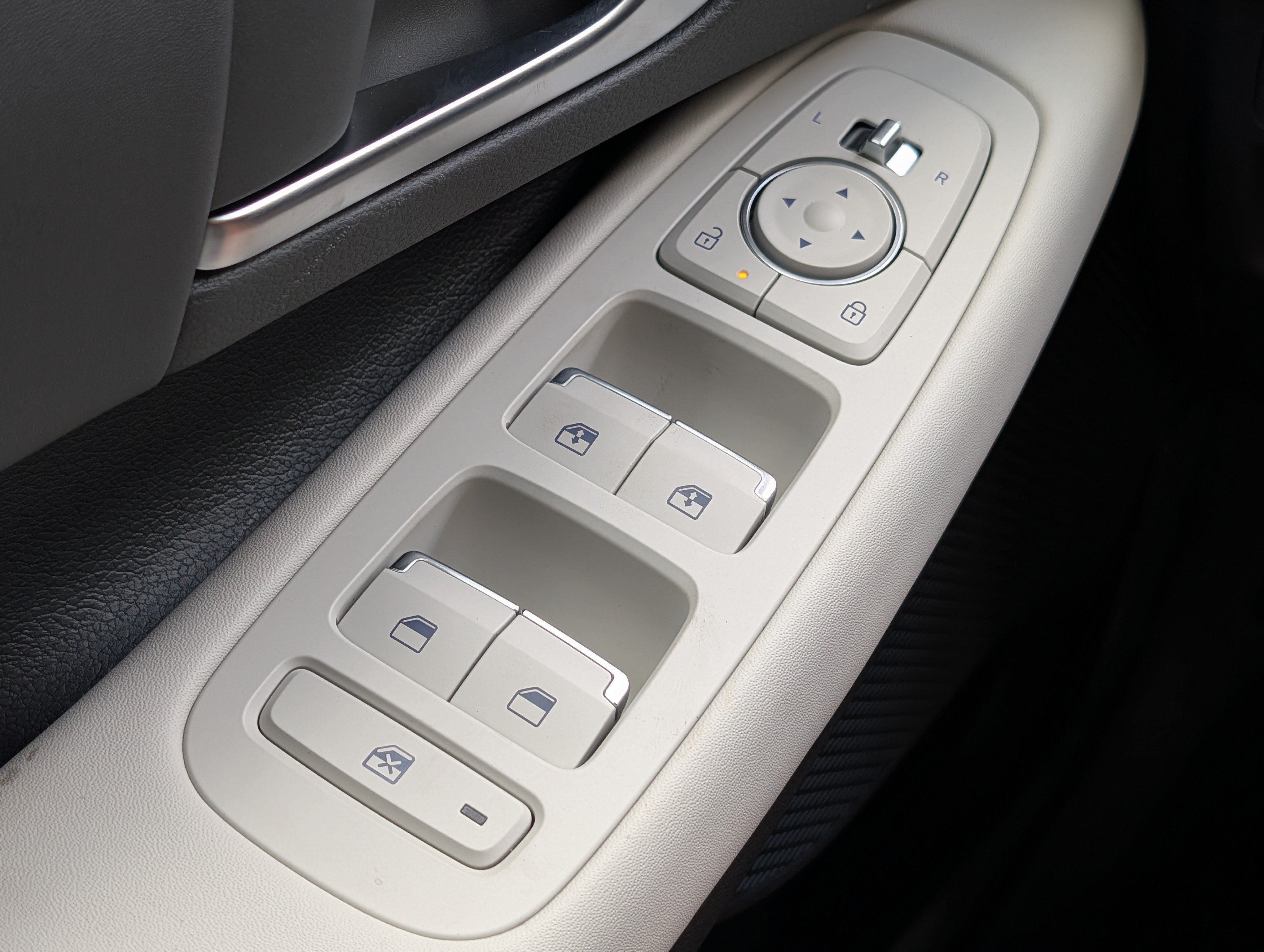 New 2026 Hyundai Sonata SEL AWD/4WD image 11