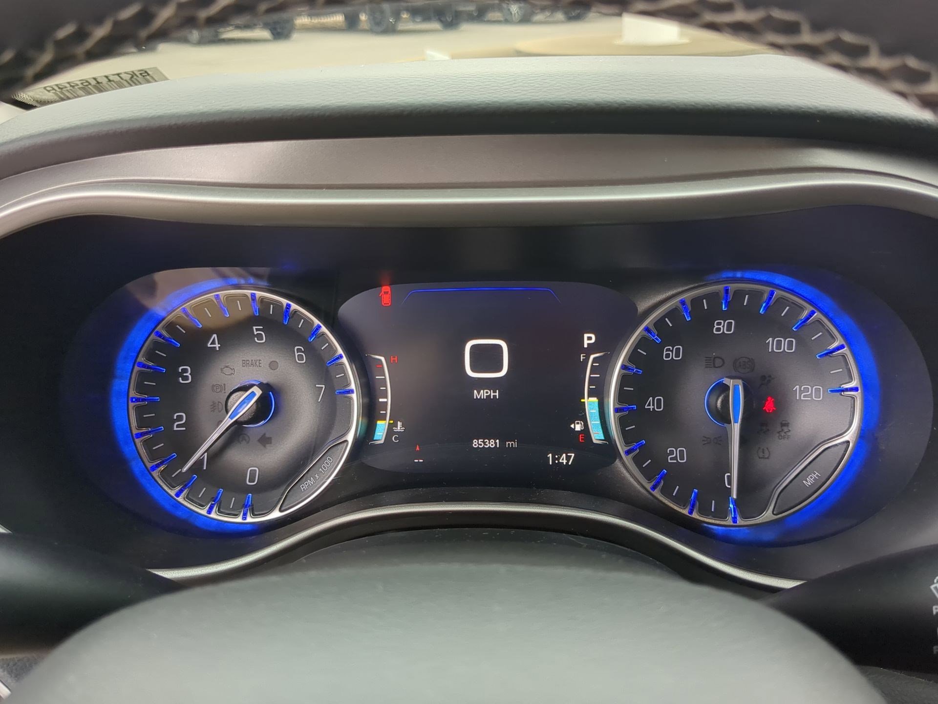 Used 2023 Chrysler Pacifica Touring-L image 15