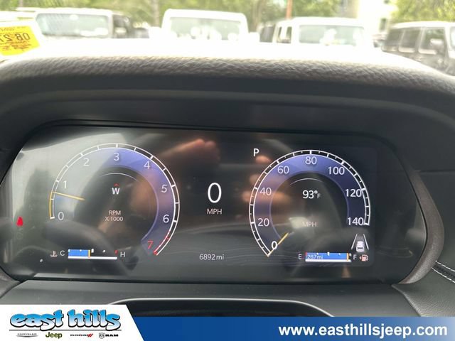 Certified 2025 Jeep Grand Cherokee Laredo X w/ Luxury Tech Group I AWD/4WD image 44