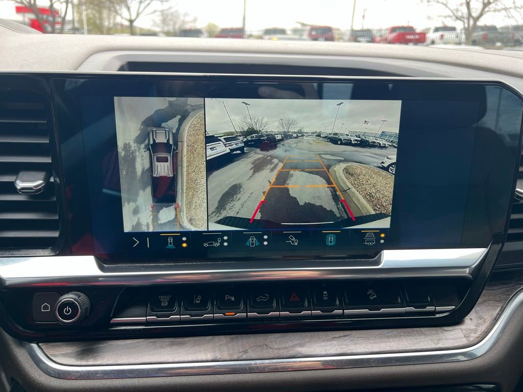 Used 2024 Chevrolet Silverado 3500 LTZ w/ LTZ Convenience Package image 39