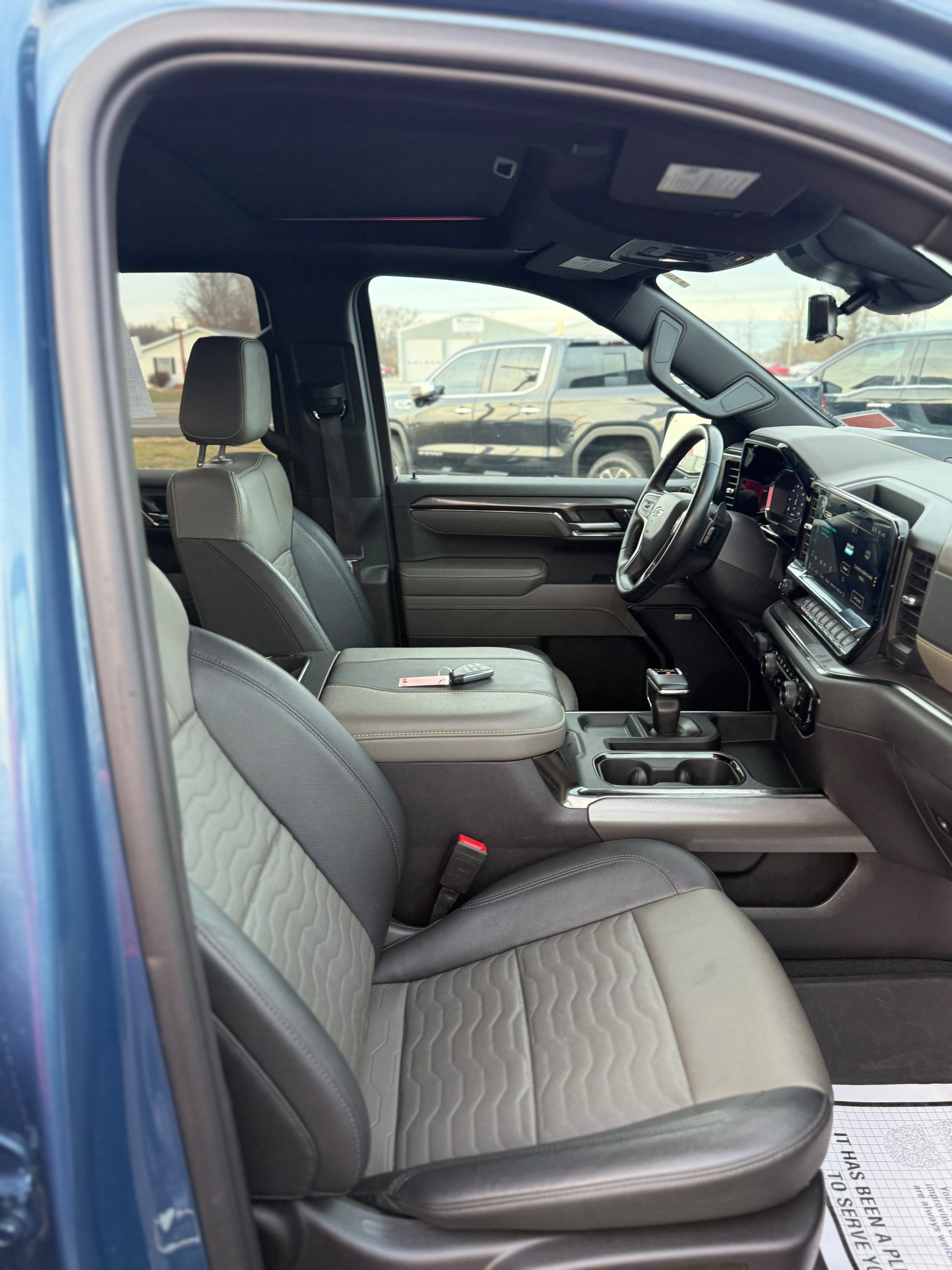 Used 2024 Chevrolet Silverado 1500 ZR2 w/ Technology Package AWD/4WD image 10
