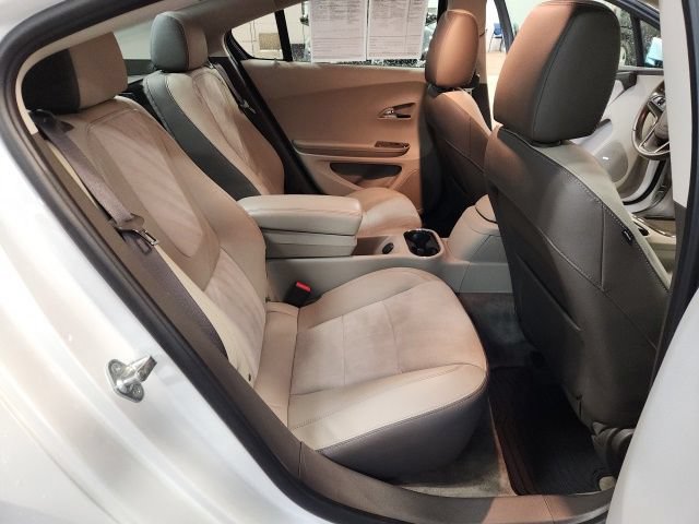 Used 2015 Chevrolet Volt Premium w/ Premium Trim Package FWD image 30