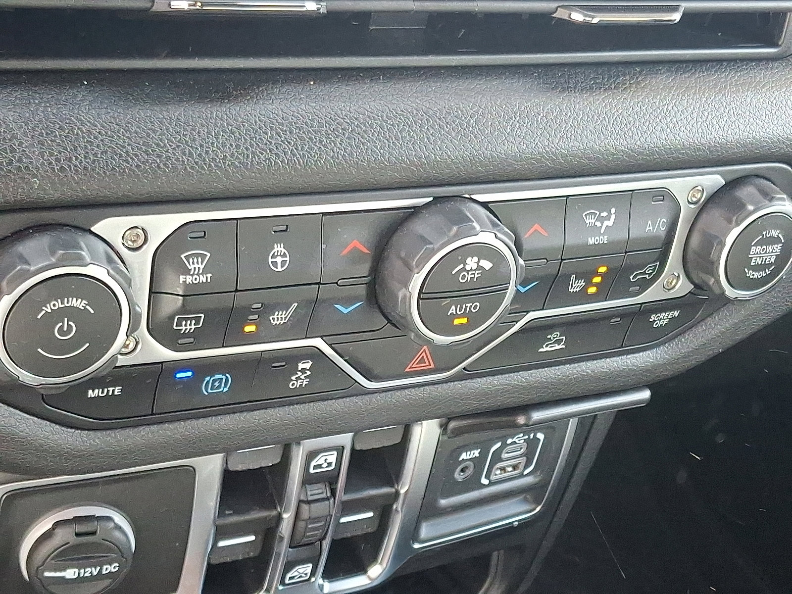 Used 2025 Jeep Wrangler Unlimited Sport S 4xe w/ Convenience Group image 15