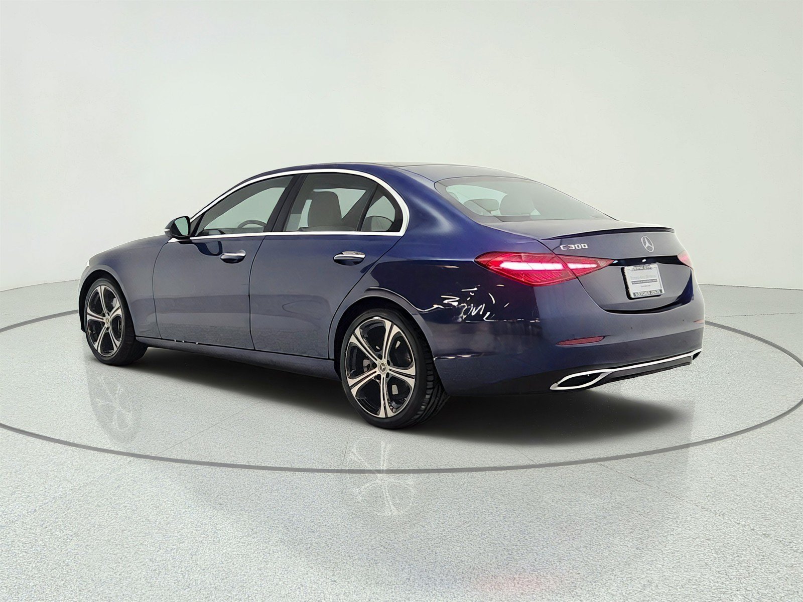 Used 2024 Mercedes-Benz C 300 Sedan image 7